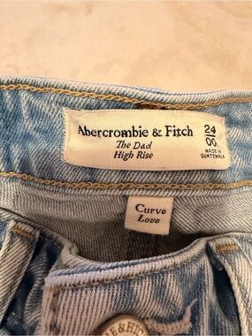 Abercrombie & Fitch Light Blue The Dad High Rise Jeans